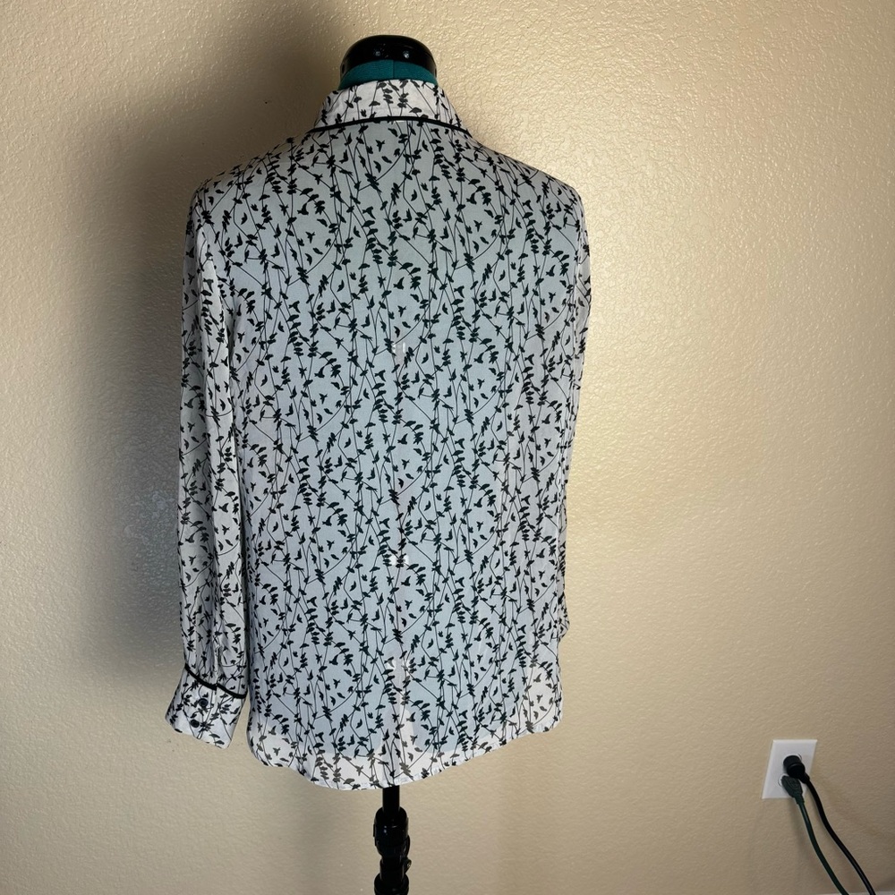 Black Bird vine print Women’s Sz Small gray sheer blouse long sleeve Pleione - Picture 3 of 7